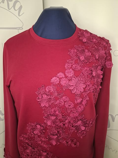 Bluza damska dresowa – ASYMETRYCZNA GIPIURA